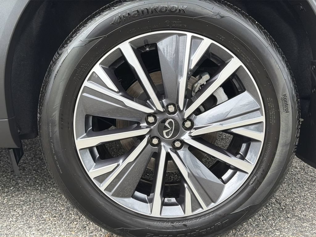 Certified 2026 INFINITI QX60 Luxe w/ Cargo Package AWD/4WD image 11
