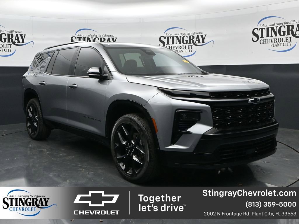 Used 2024 Chevrolet Traverse RS w/ LPO, Floor Liner Package FWD image 1