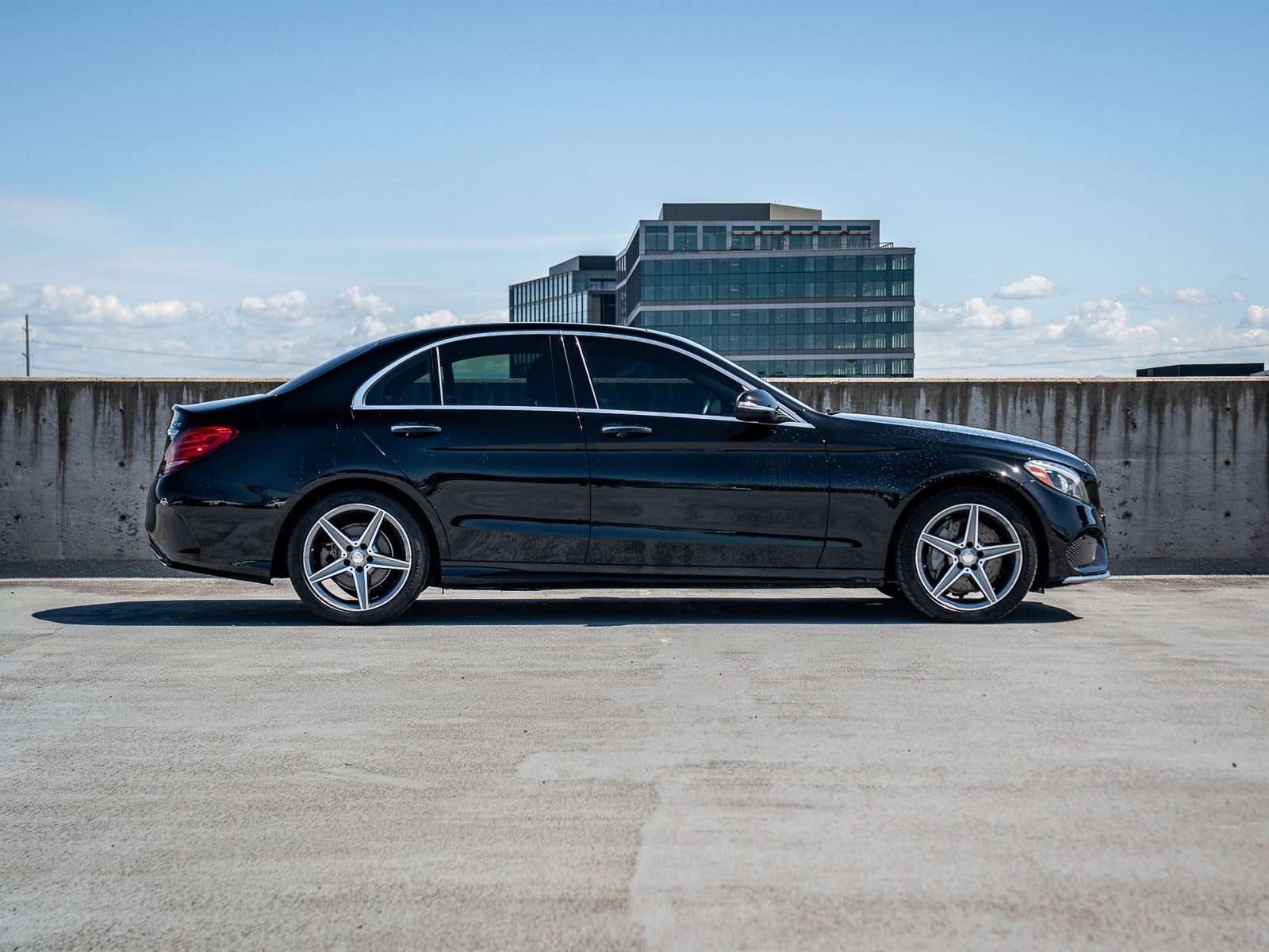 Used 2015 Mercedes-Benz C 300 4MATIC Sedan image 6