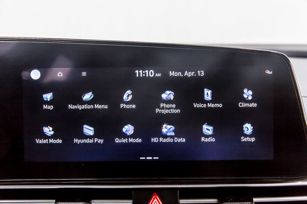 Used 2025 Hyundai Elantra Limited FWD image 22