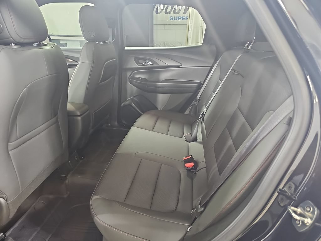 Certified 2023 Chevrolet TrailBlazer RS w/ Sun and Liftgate Package AWD/4WD image 18
