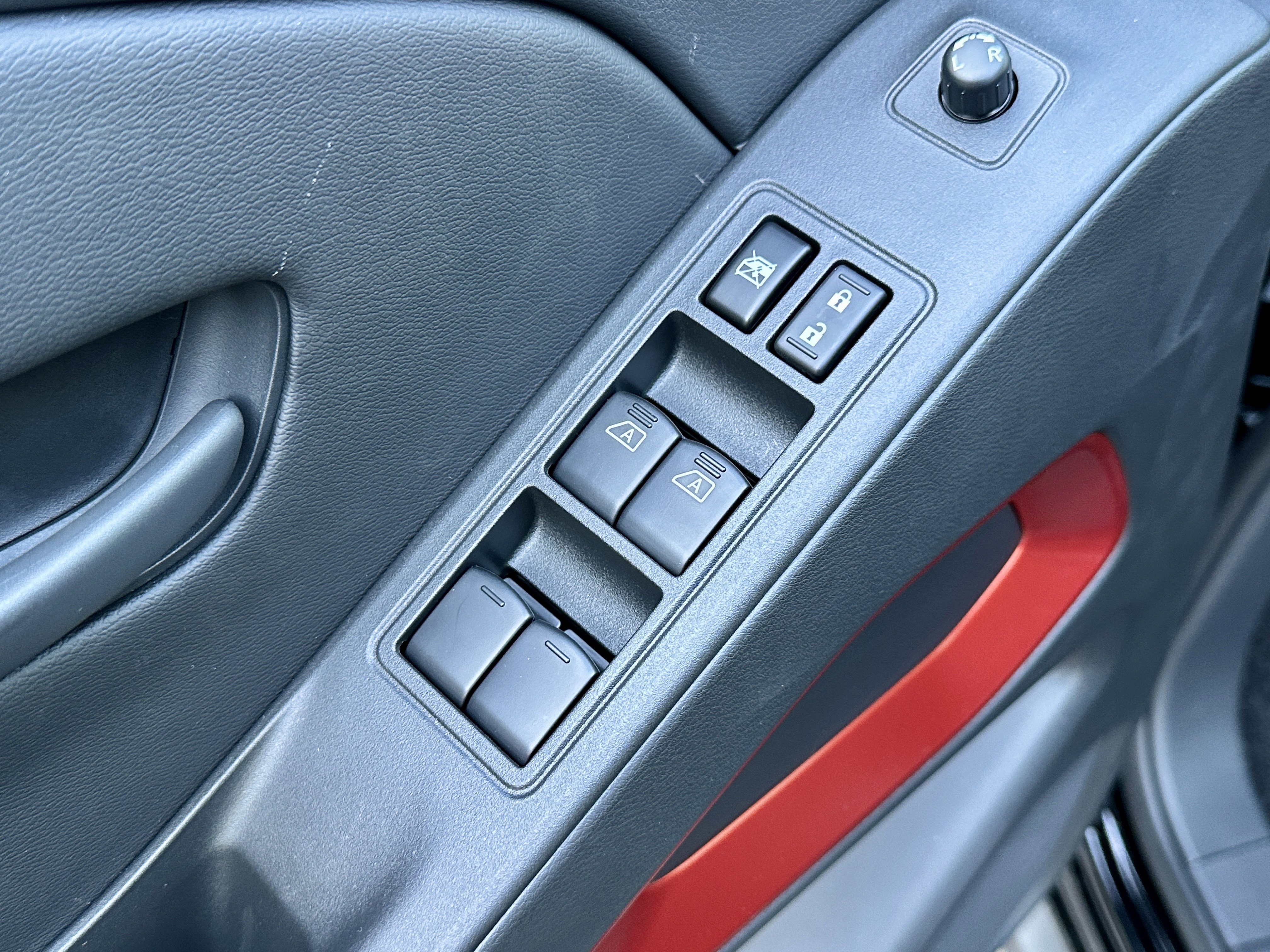 New 2026 Nissan Frontier PRO-4X w/ Pro-4x Convenience Package image 24