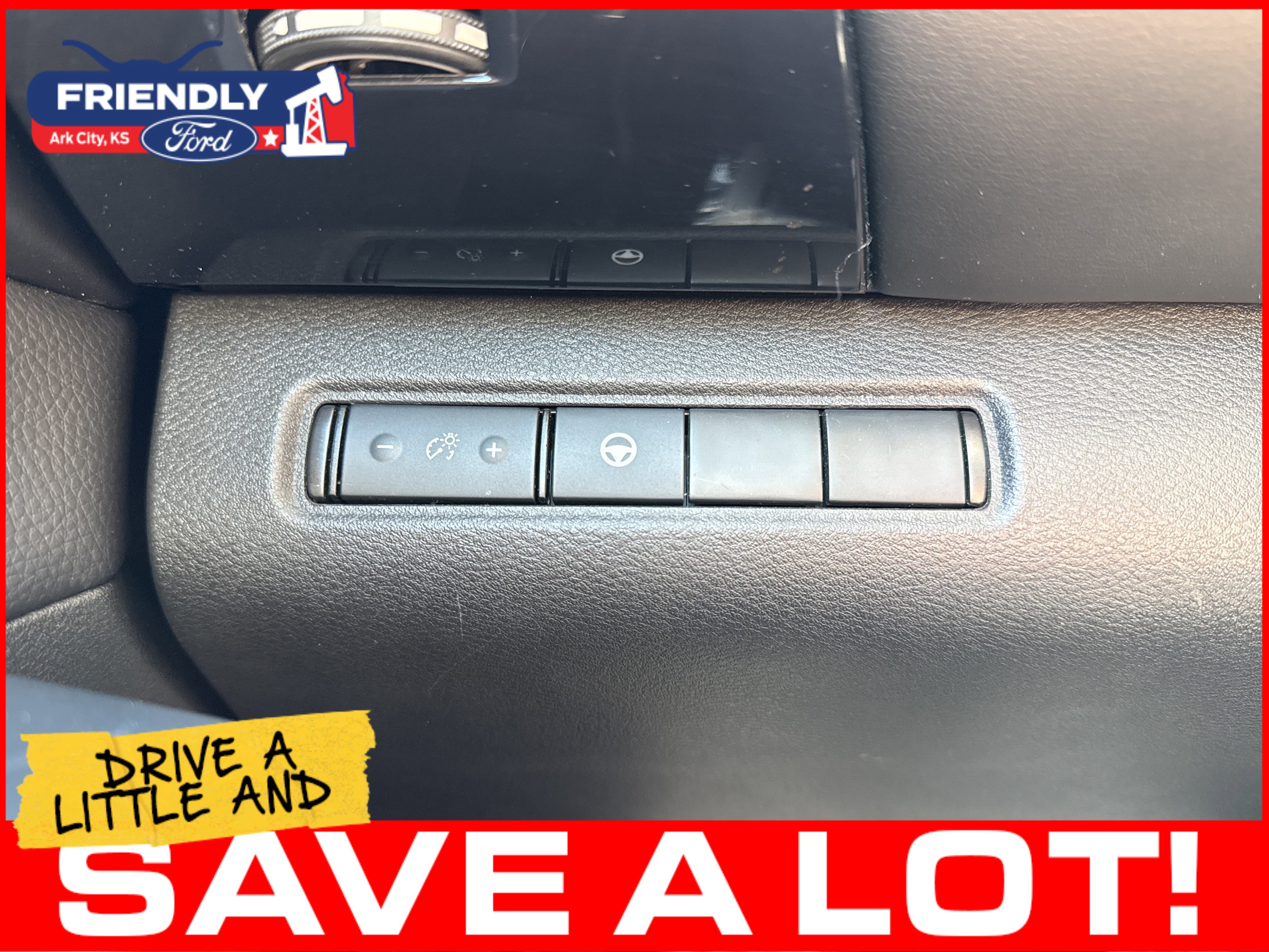 Used 2024 Nissan Pathfinder SV FWD image 29