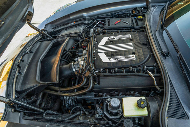 Used 2016 Chevrolet Corvette Z06 w/ 3LZ Preferred Equipment Group image 24