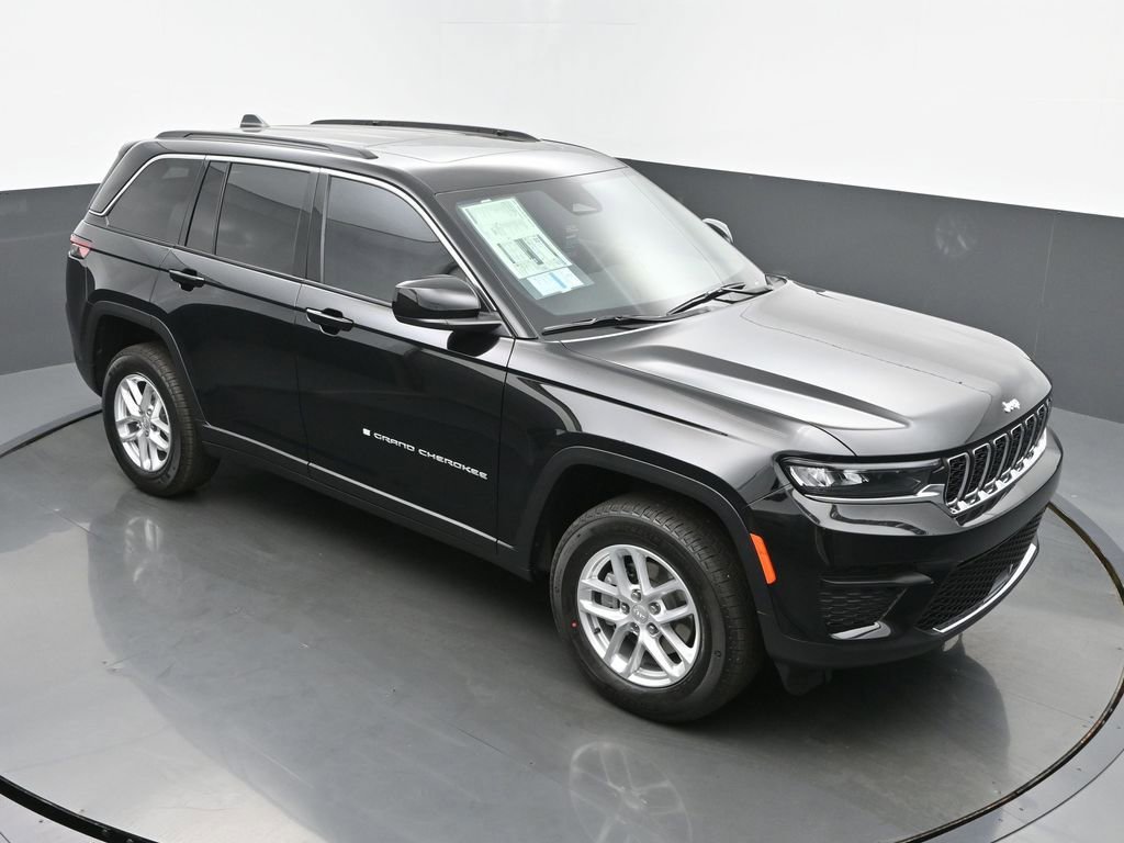 New 2025 Jeep Grand Cherokee Laredo X w/ Luxury Tech Group I image 41