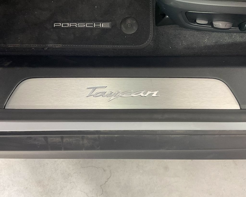 Certified 2025 Porsche Taycan RWD image 15