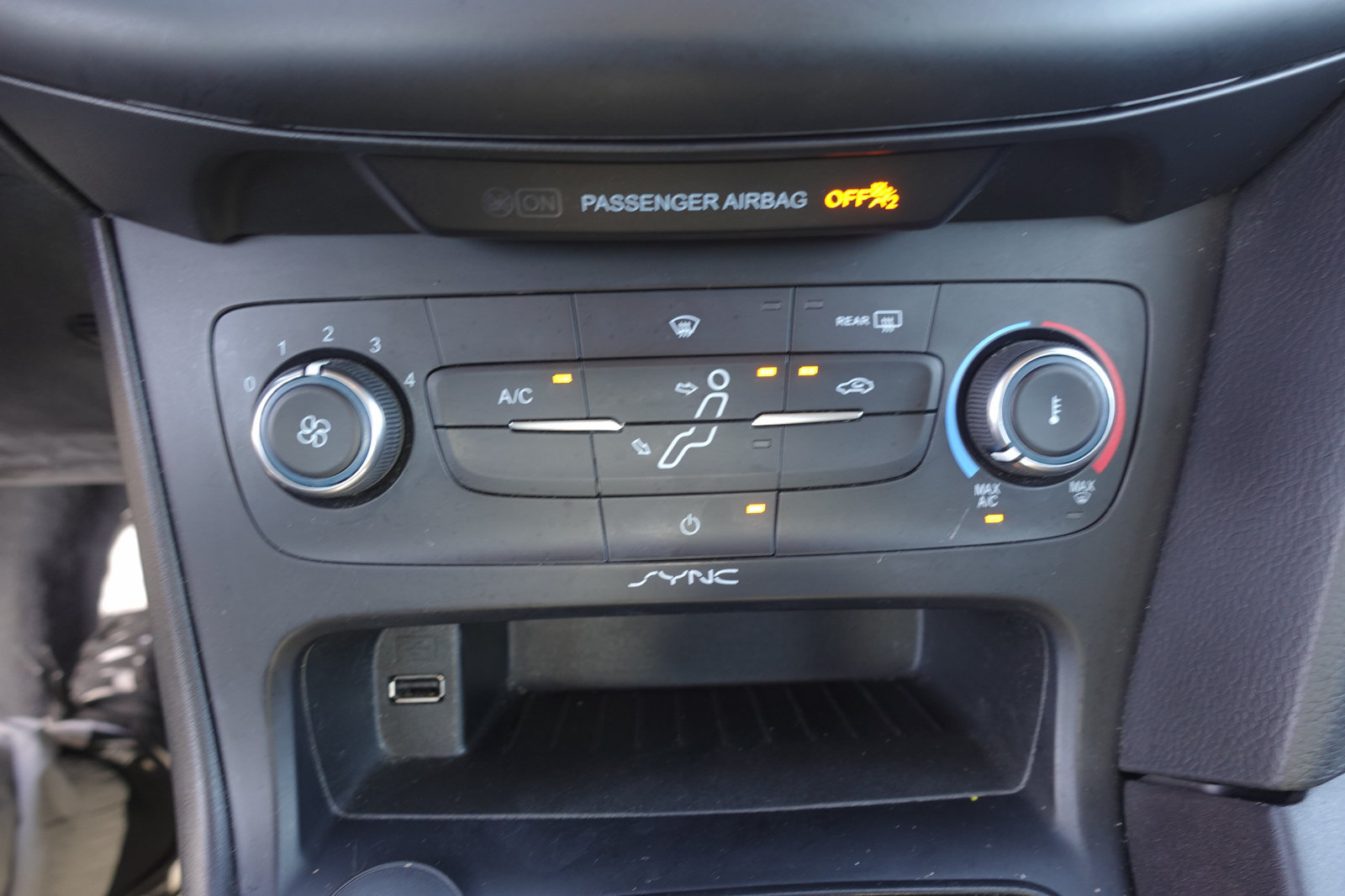 Used 2018 Ford Focus S FWD image 22
