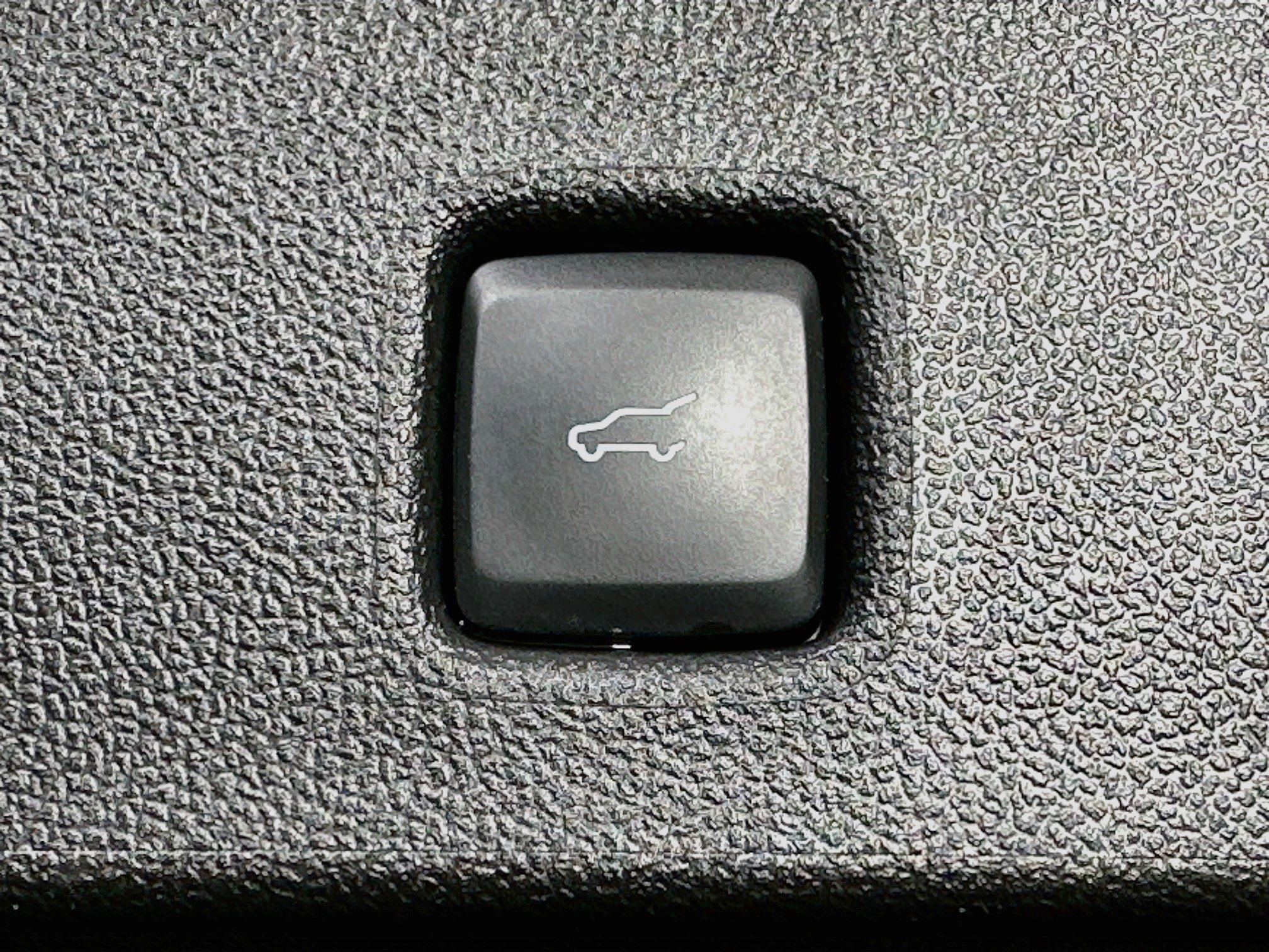 Used 2025 Ford Escape Platinum AWD/4WD image 30