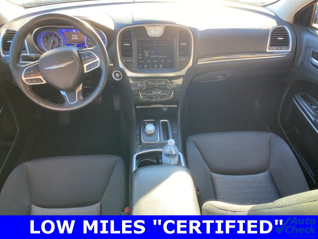 Used 2021 Chrysler 300 Touring w/ Sport Appearance Package image 15