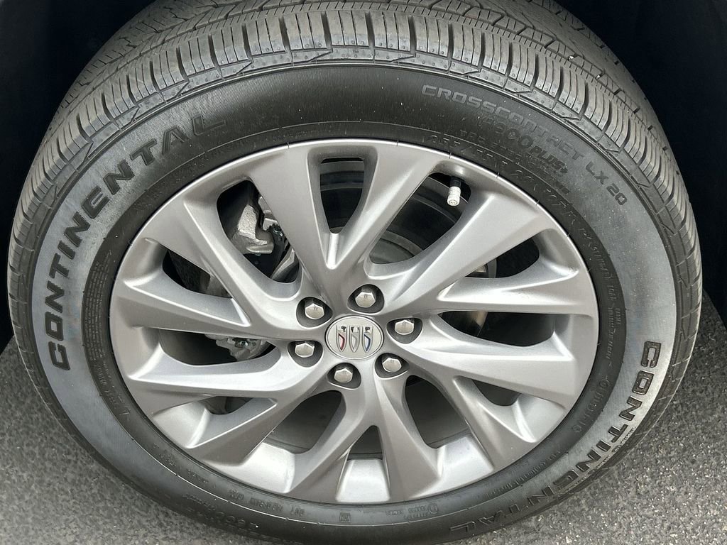 Used 2025 Buick Enclave Preferred w/ Power Package image 33