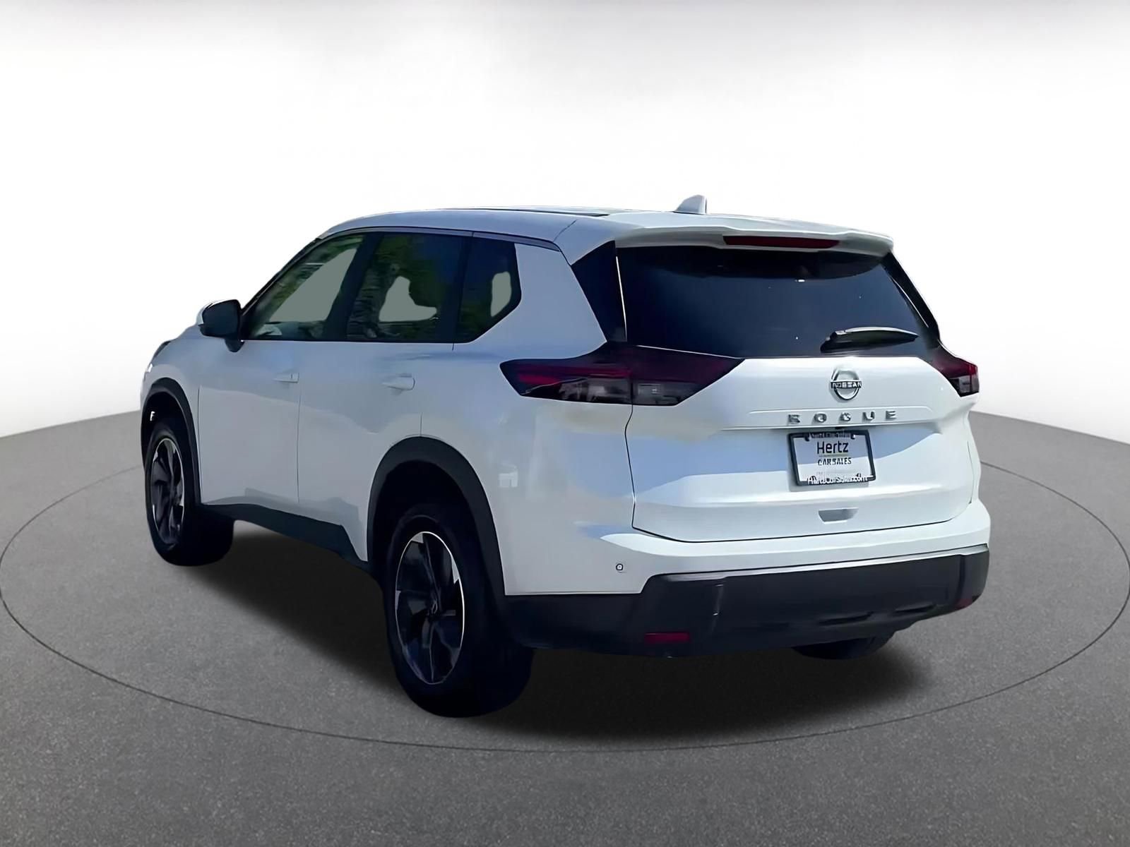 Used 2025 Nissan Rogue SV FWD image 10