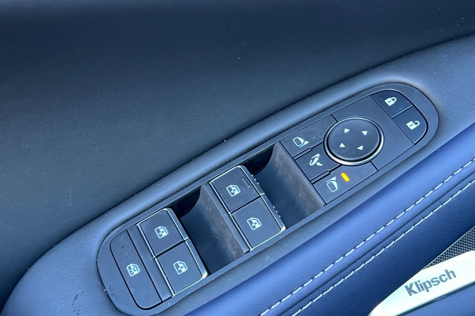 New 2026 INFINITI QX60 Sport image 11