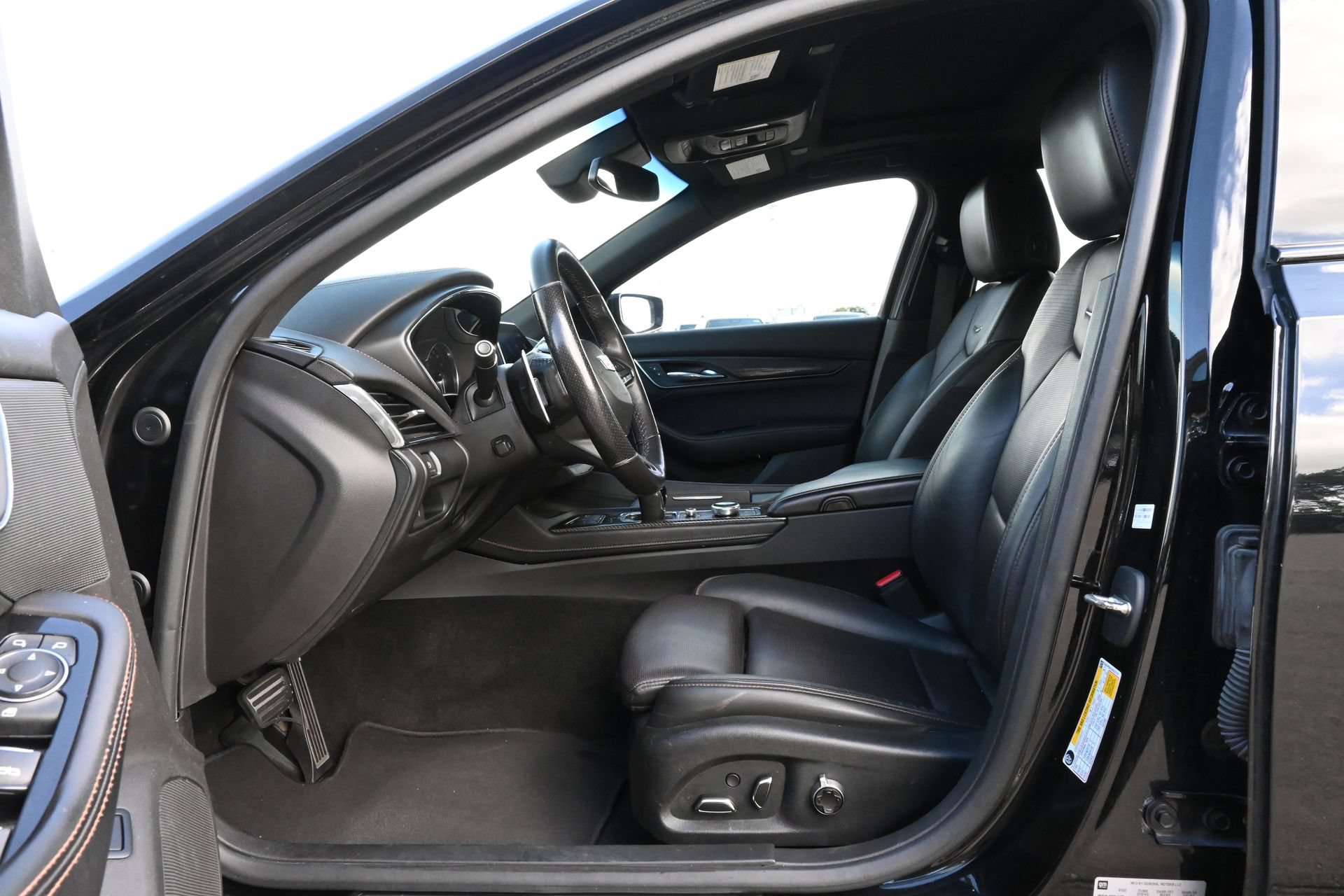 Used 2022 Cadillac CT5 Sport w/ Climate Package RWD image 18