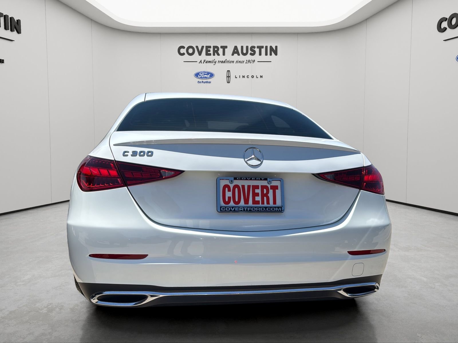 Used 2022 Mercedes-Benz C 300 Sedan image 4