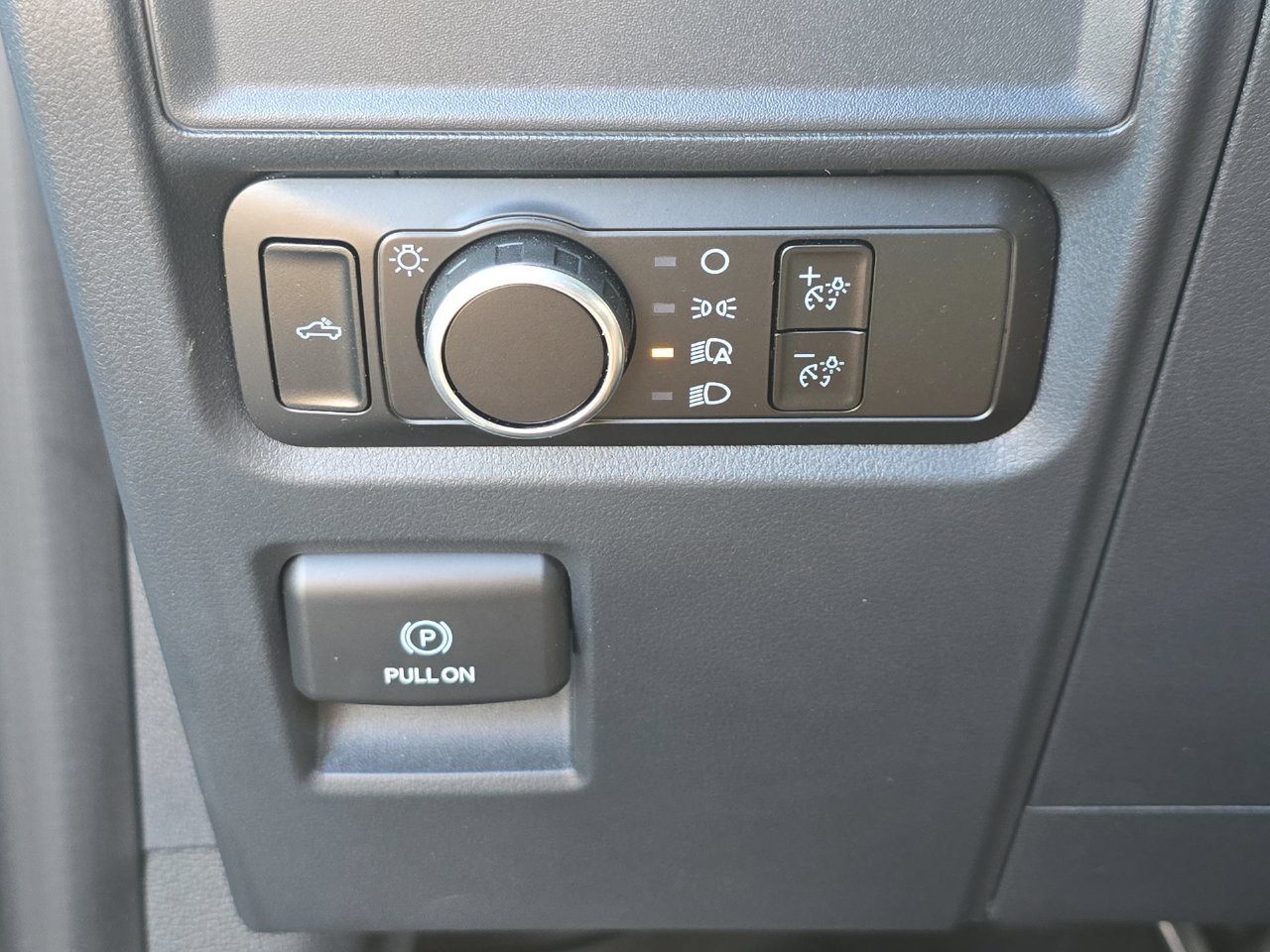 Used 2024 Ford F150 XL AWD/4WD image 19