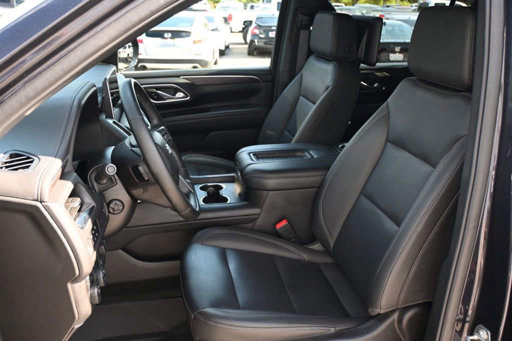 Used 2024 Chevrolet Suburban Z71 w/ Luxury Package image 16
