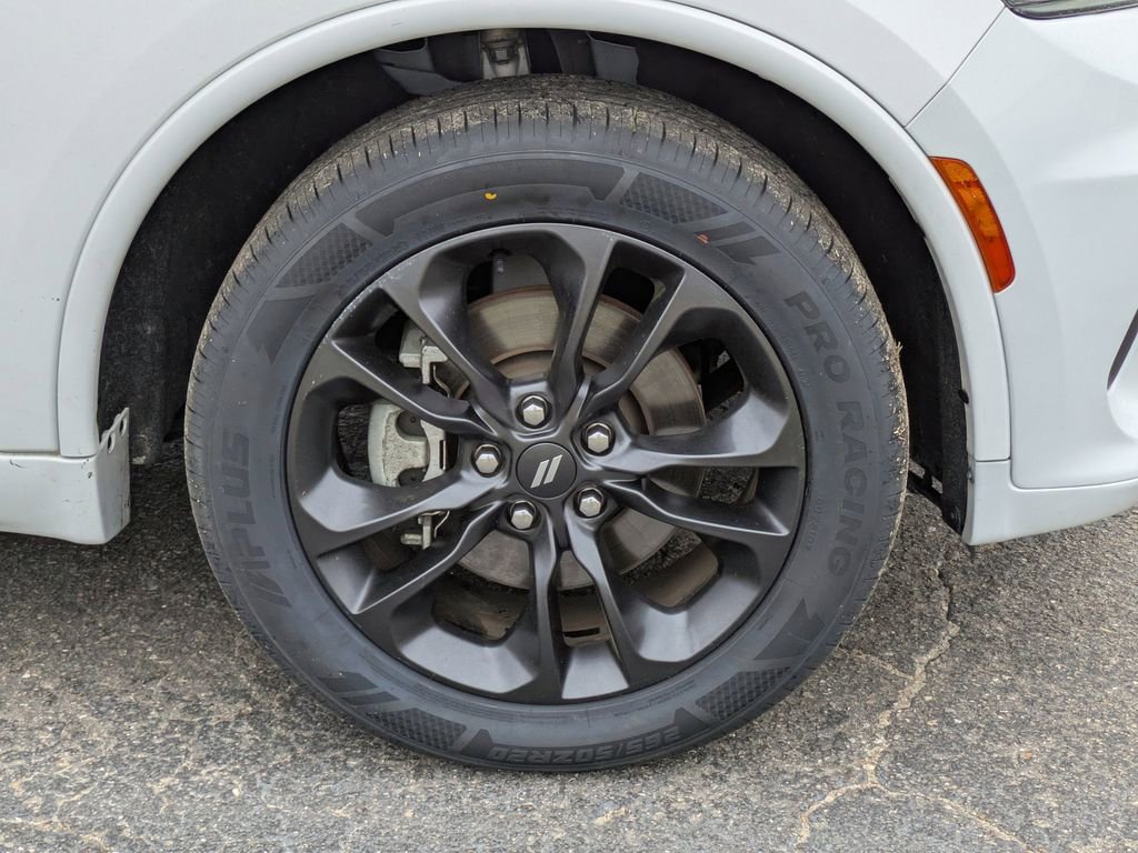 Used 2023 Dodge Durango GT image 11
