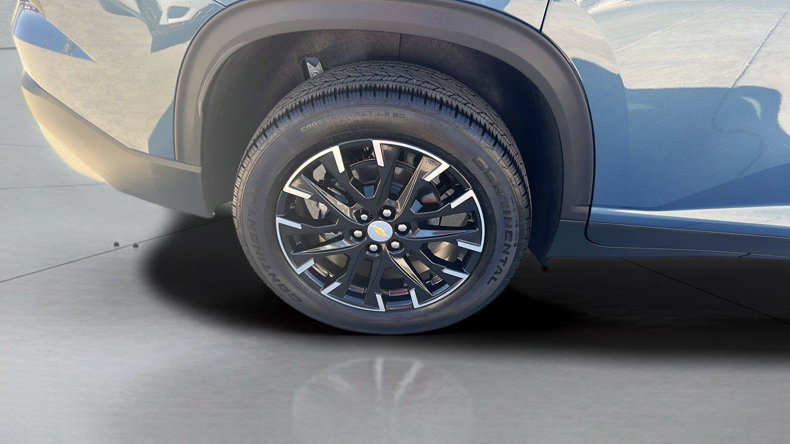 Used 2026 Chevrolet Traverse LT w/ Sun and Wheel Package FWD image 22