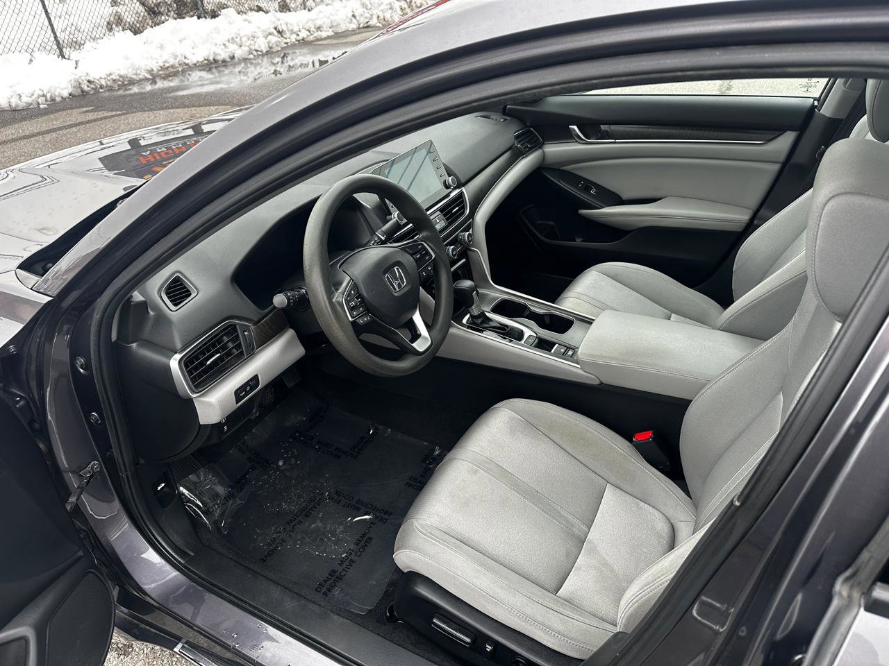 Used 2019 Honda Accord EX image 9