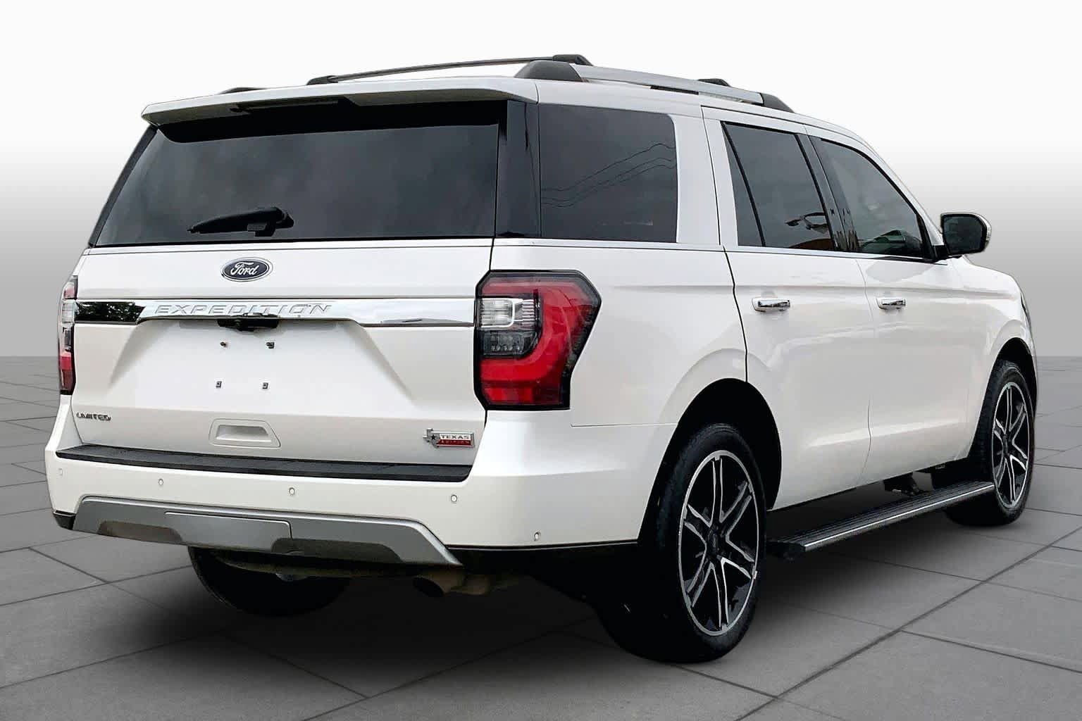 Used 2019 Ford Expedition Limited w/ Texas Edition Package RWD image 13