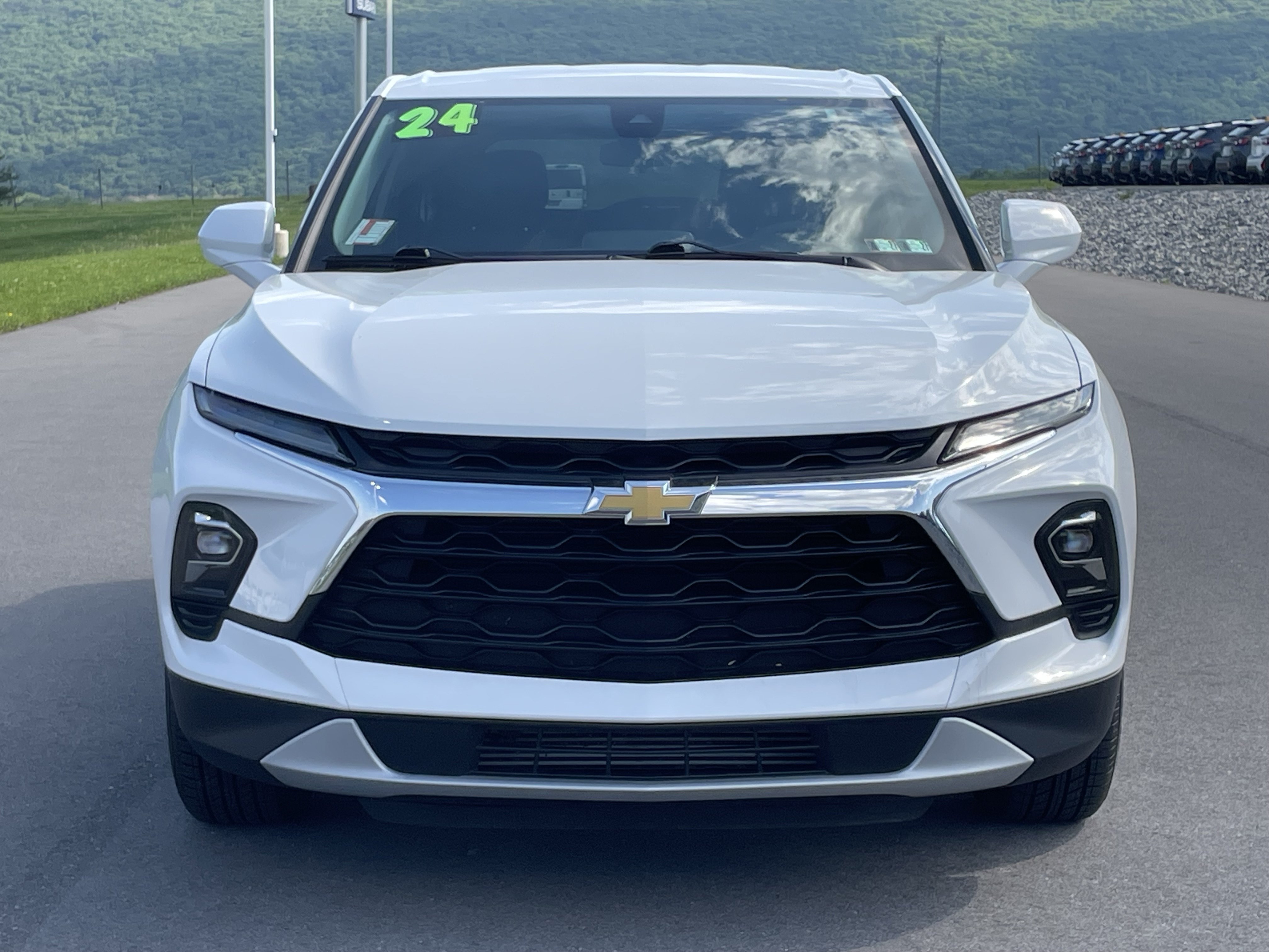 Used 2024 Chevrolet Blazer LT AWD/4WD image 9