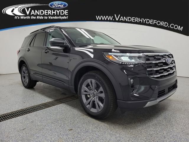 New 2026 Ford Explorer Active w/ Active Comfort Package AWD/4WD image 2