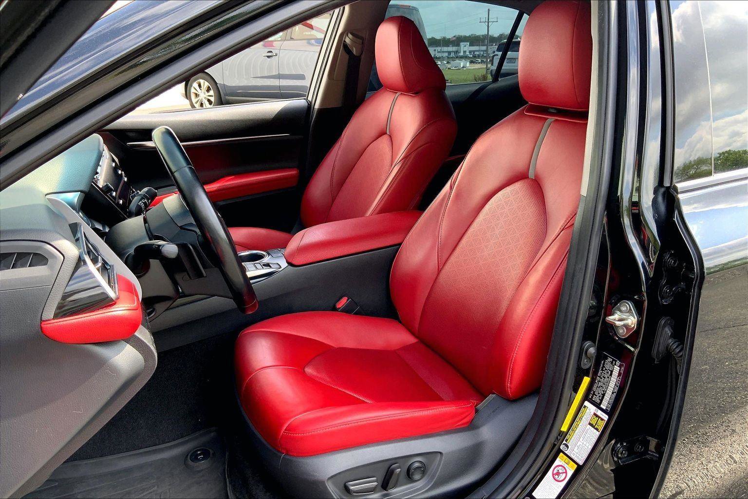 Used 2019 Toyota Camry XSE FWD image 24