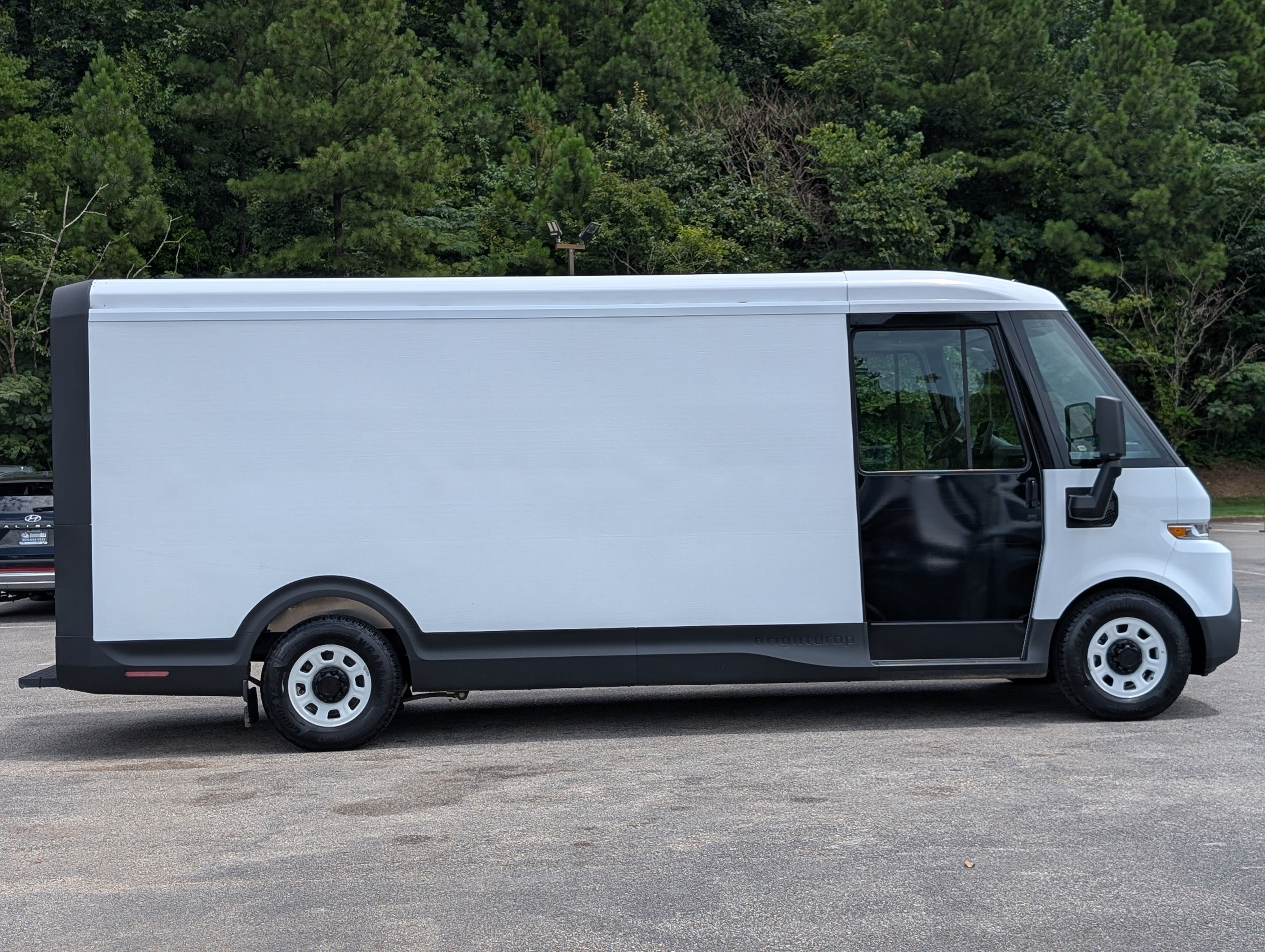 Used 2024 Chevrolet Brightdrop 600 w/ Commercial Equipment Package AWD/4WD image 10