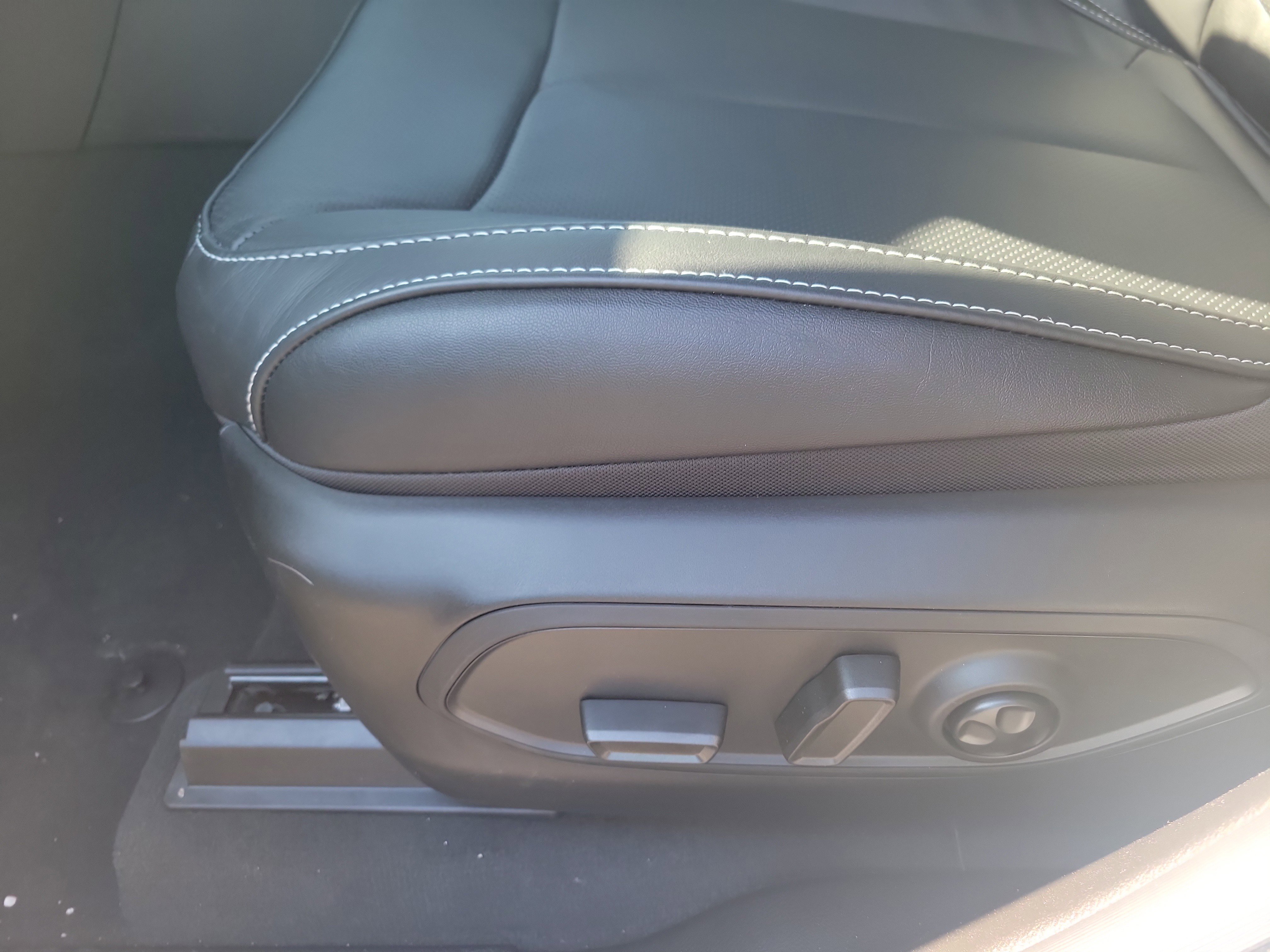 New 2026 Jeep Grand Cherokee Limited Reserve image 24