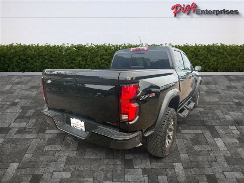 Used 2025 Chevrolet Colorado ZR2 w/ Technology Package AWD/4WD image 10