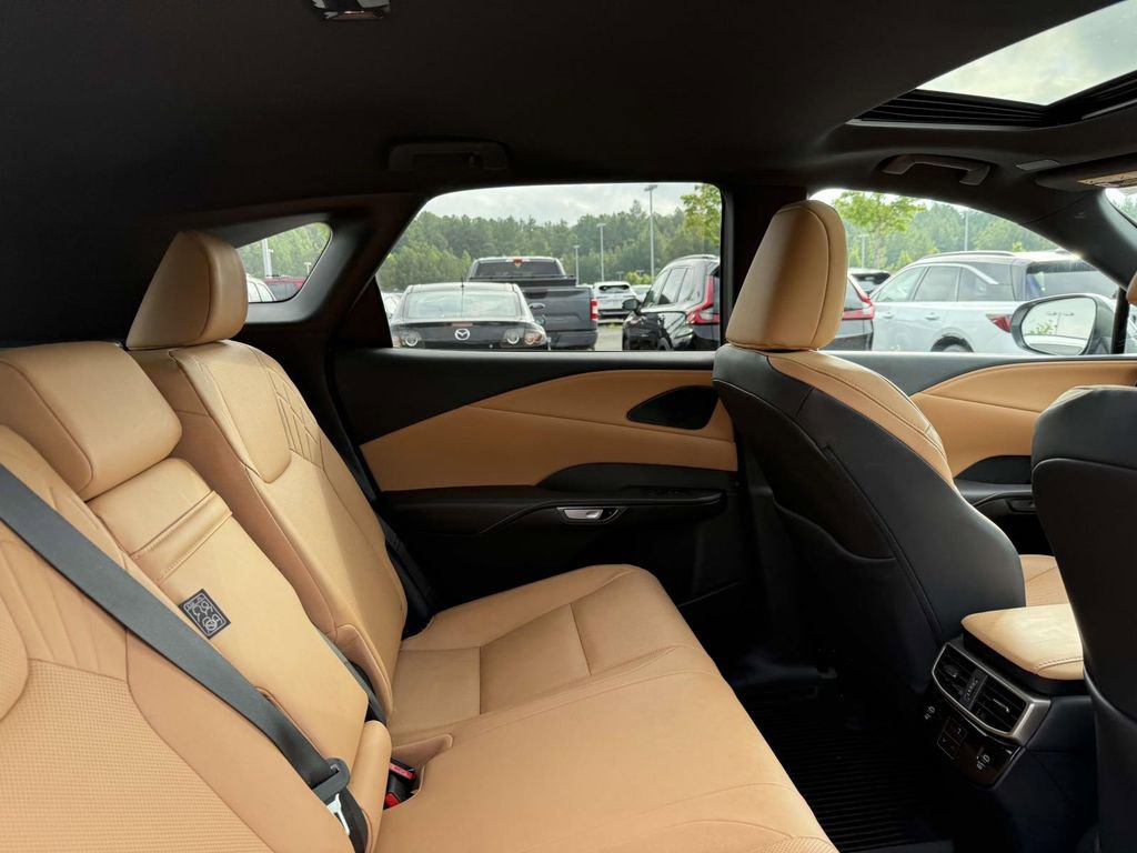 Used 2023 Lexus RX 350 Premium image 15