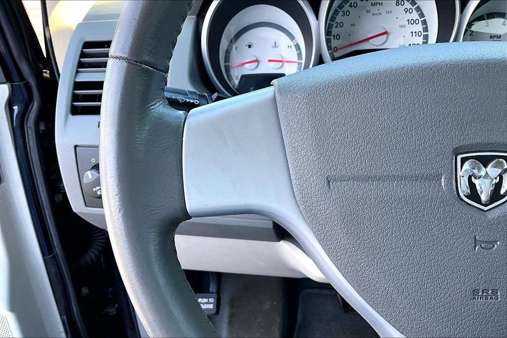 Used 2009 Dodge Grand Caravan SXT FWD image 17