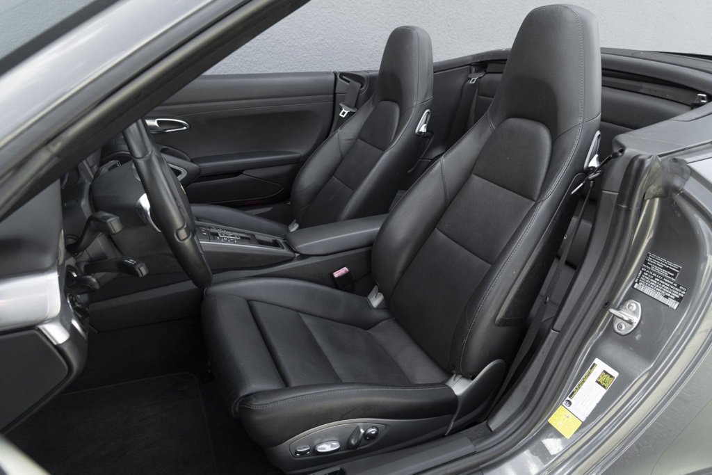 Used 2013 Porsche 911 Carrera image 3