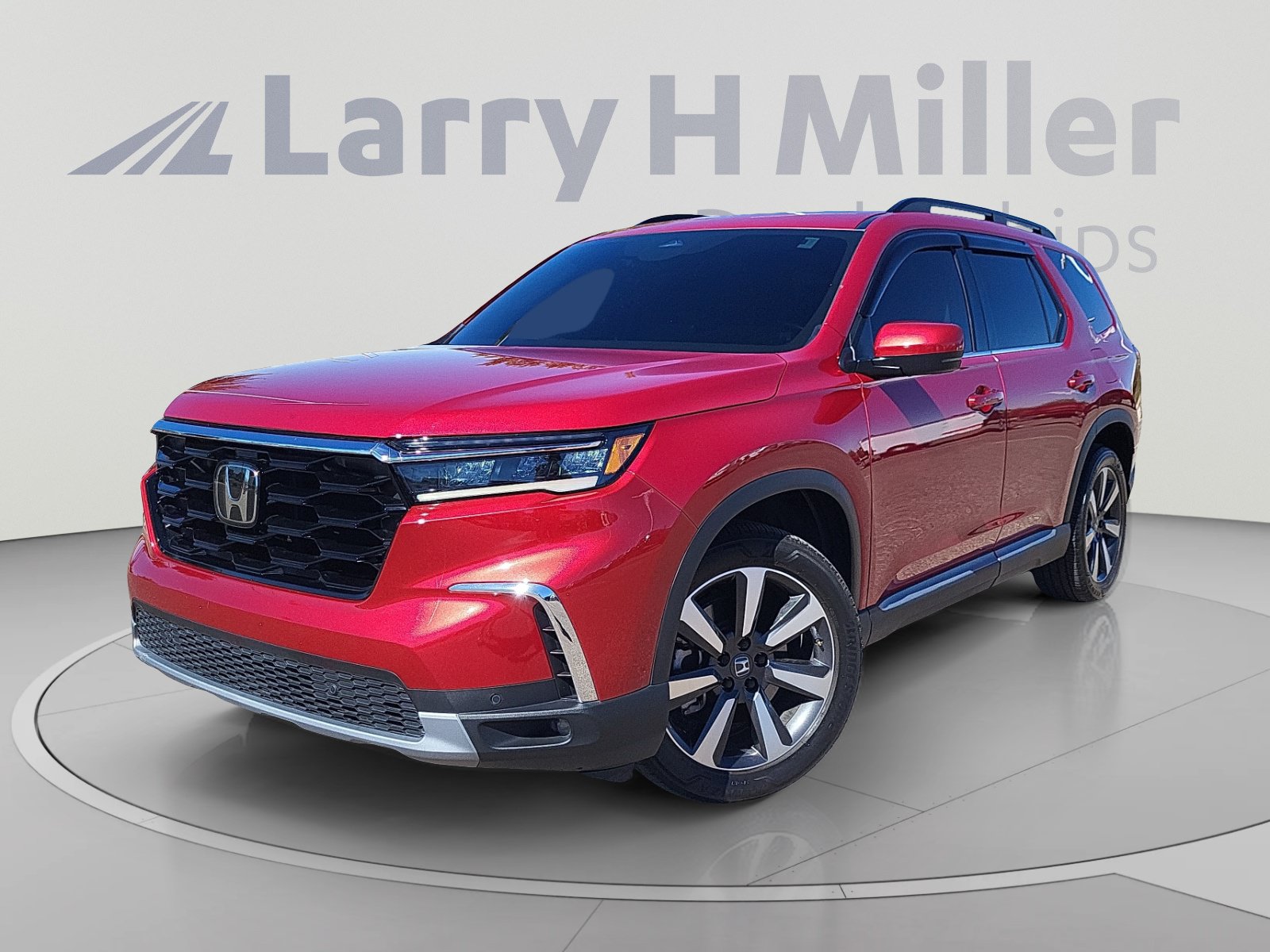 Used 2025 Honda Pilot Touring