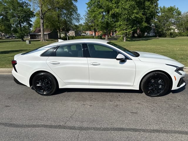 New 2026 Kia K5 LXS FWD image 30