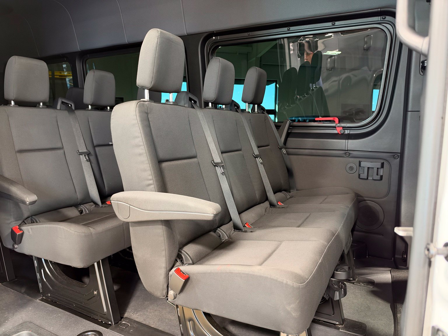 Used 2026 Mercedes-Benz Sprinter 2500 image 36