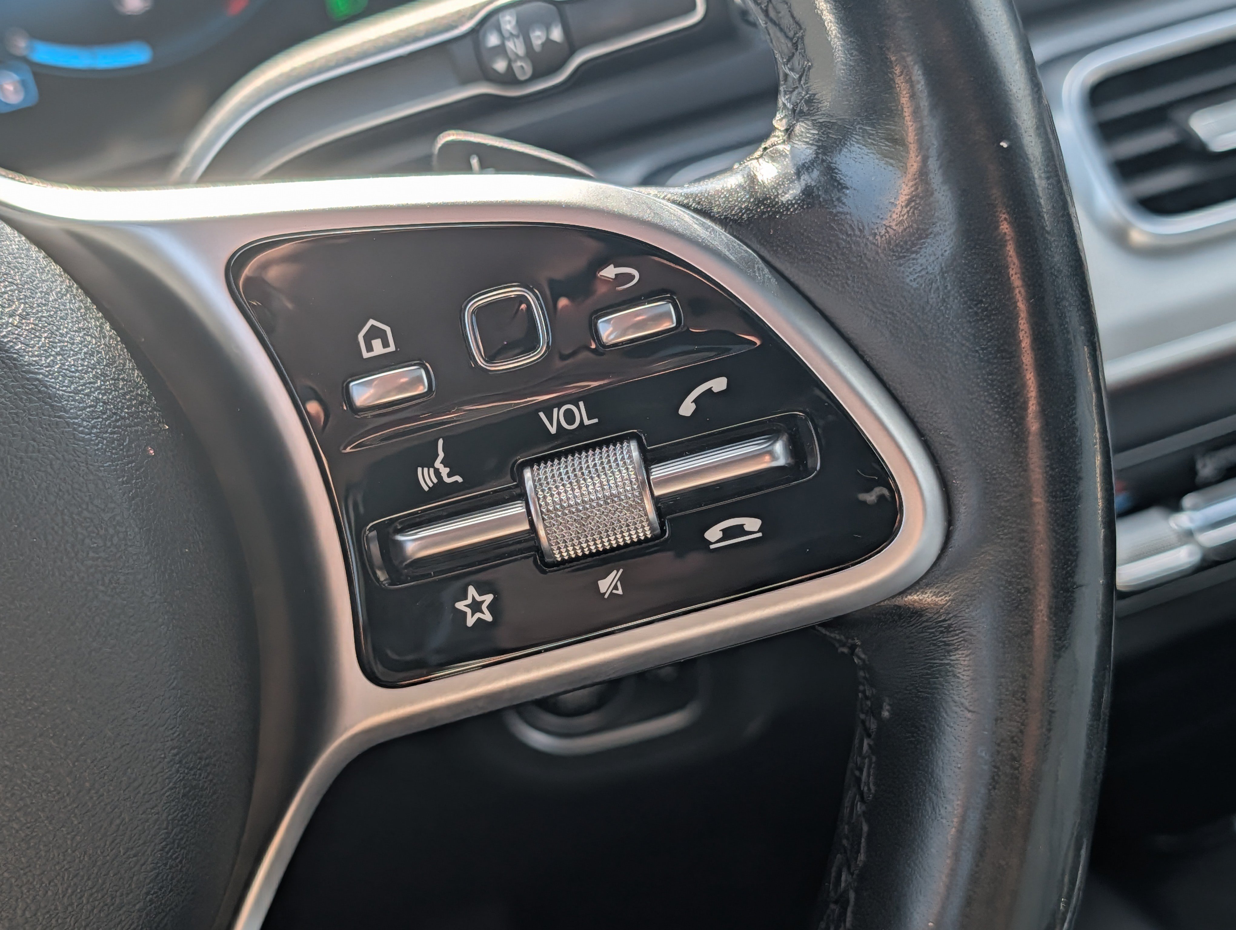 Used 2020 Mercedes-Benz GLE 350 4MATIC image 27