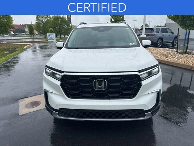 Used 2023 Honda Pilot Elite image 2