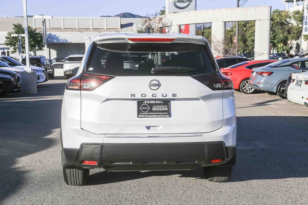 New 2026 Nissan Rogue SV FWD image 7