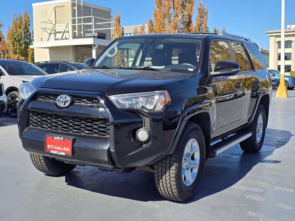 Used 2017 Toyota 4Runner SR5 Premium AWD/4WD image 8