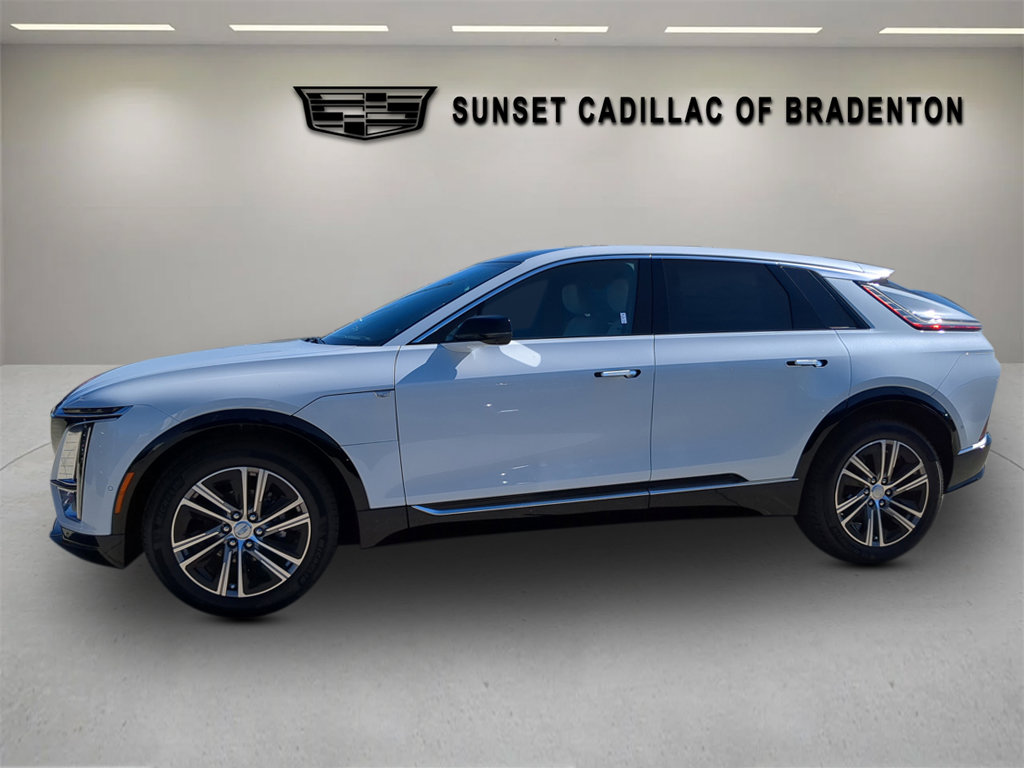 New 2026 Cadillac Lyriq Luxury w/ LPO, Floor Liner Package RWD image 7