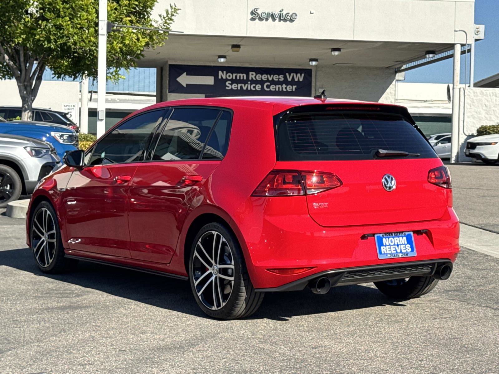 Used 2017 Volkswagen GTI Sport image 3