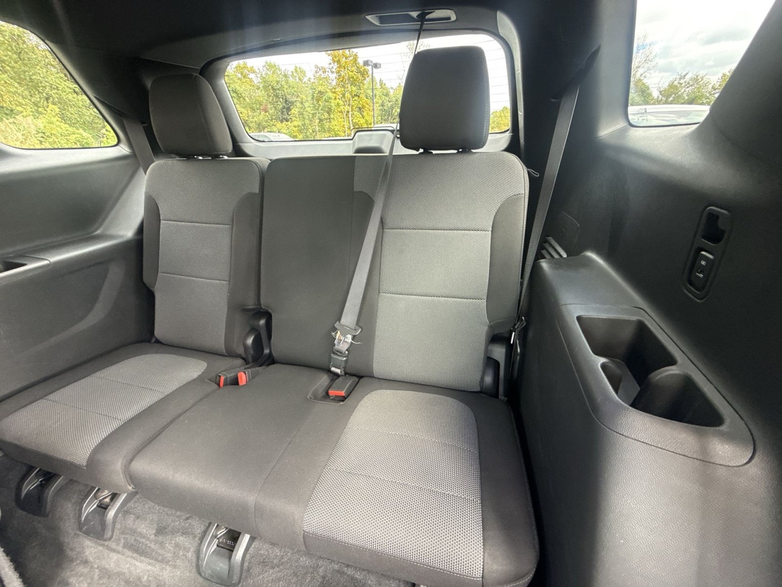 Used 2023 Chevrolet Traverse LT FWD image 26