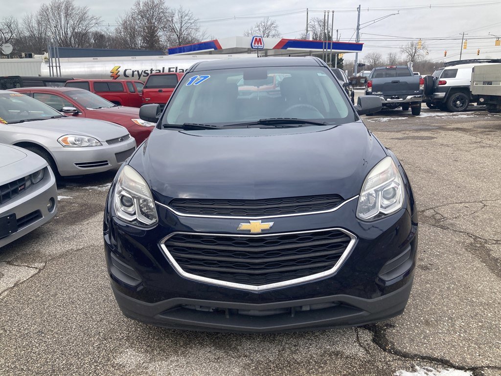 Used 2017 Chevrolet Equinox LS image 2