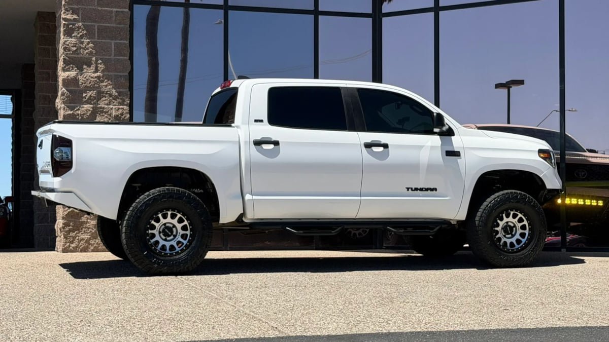 Used 2021 Toyota Tundra SR5 AWD/4WD image 18