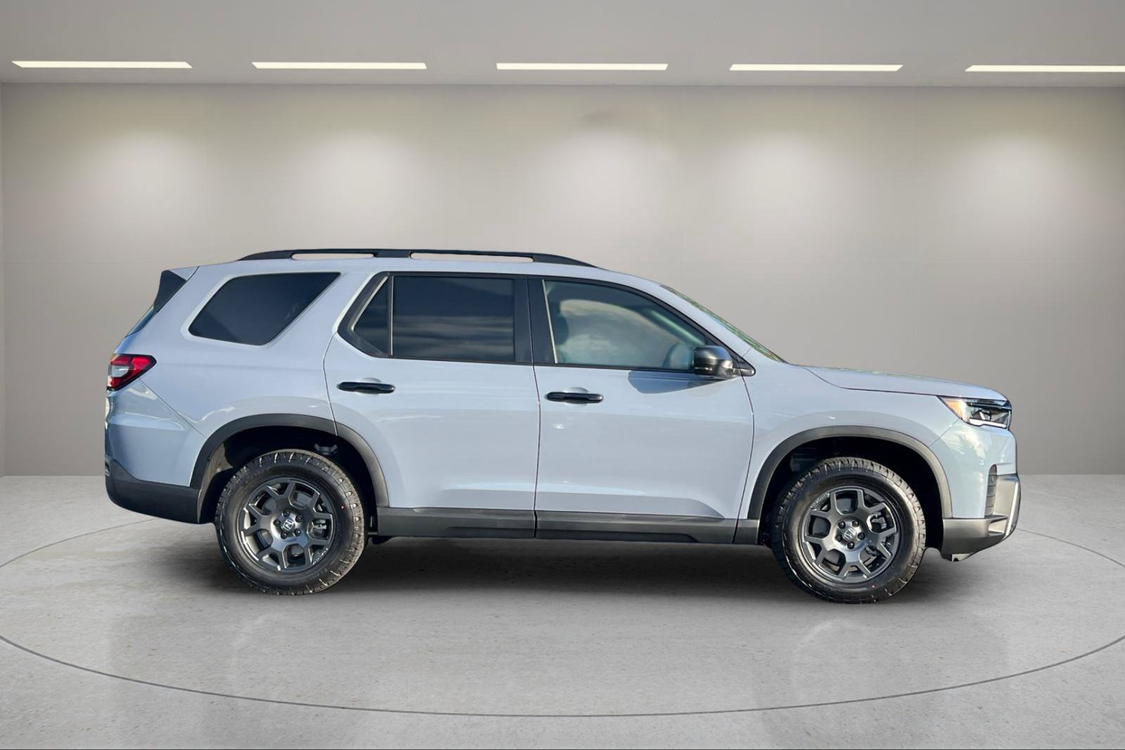 New 2026 Honda Pilot TrailSport image 6