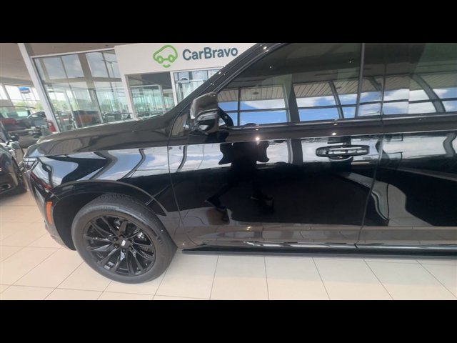 Used 2025 Cadillac Escalade ESV Sport w/ Touring Package AWD/4WD image 5