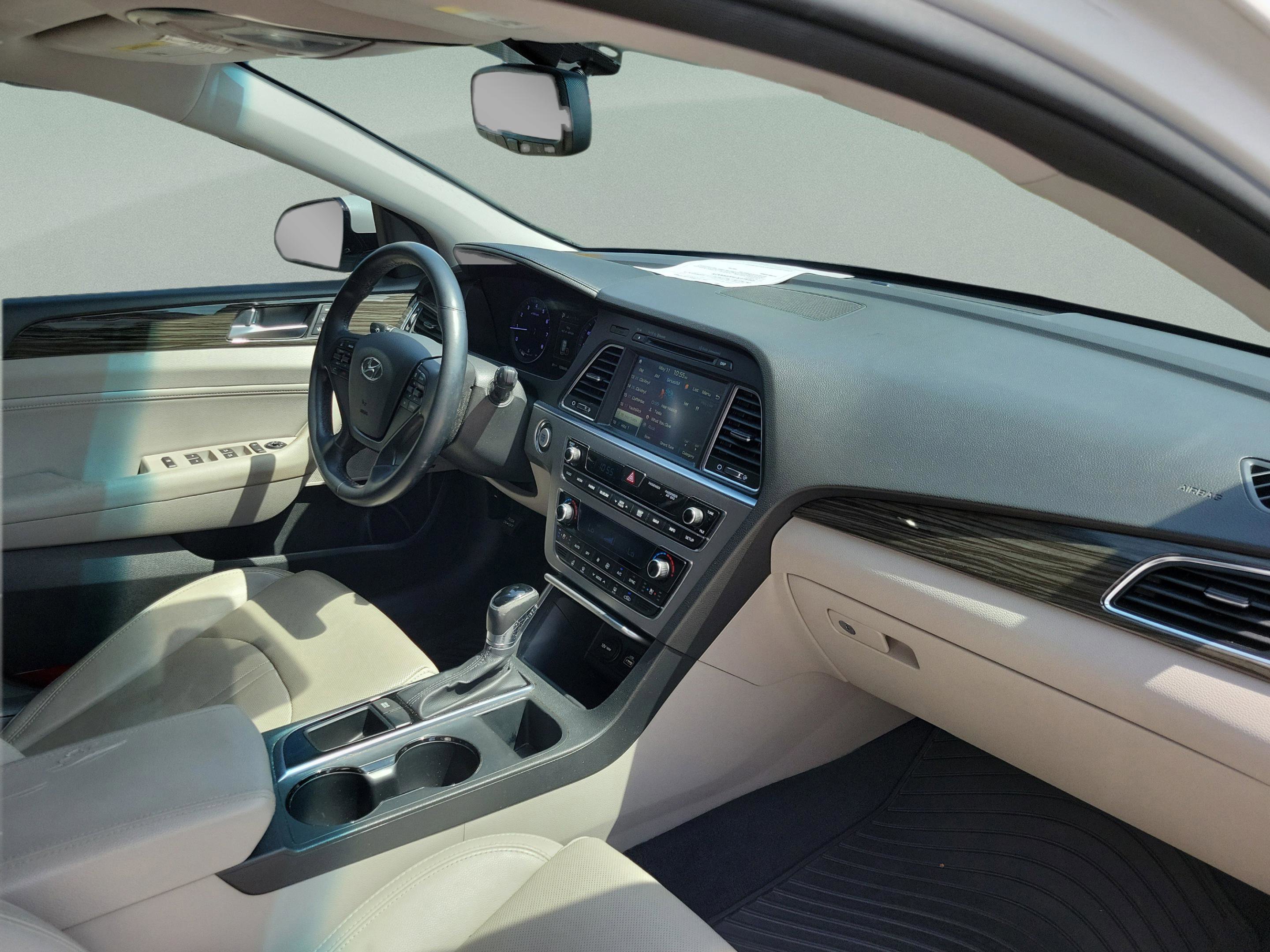 Used 2015 Hyundai Sonata Limited w/ Option Group 05 FWD image 8