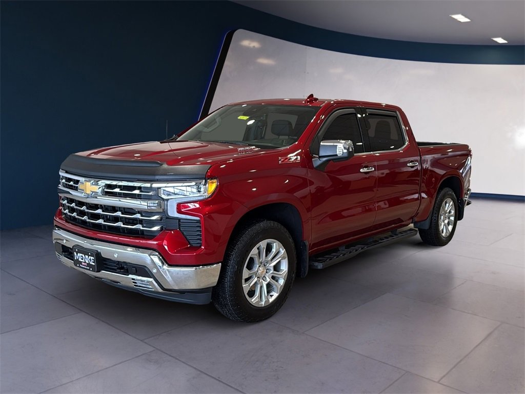 Used 2025 Chevrolet Silverado 1500 LTZ w/ LTZ Premium Package image 3