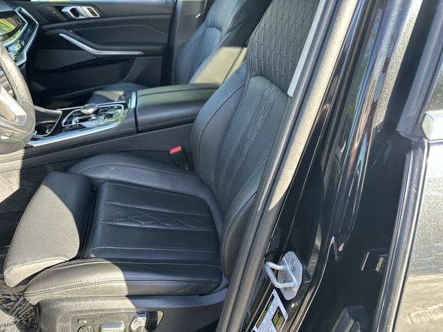 Used 2025 BMW X7 xDrive40i AWD/4WD image 13